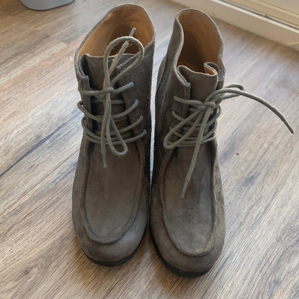 Nine West Grey Wedges